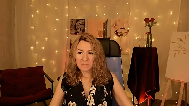 DonnaSmitth online show from 12/18/25, 03:29