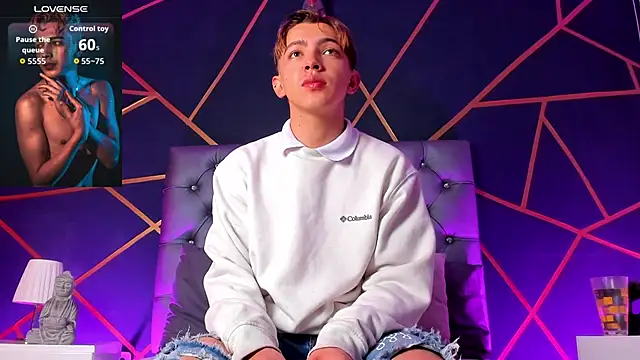 Lian Miller1  online show from 04/17/26, 12:52