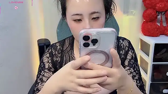 NEWONETO online show from 12/02/25, 11:04