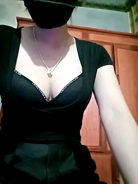 Snapshot of LenaCii chatting on 10/02/25, 03:57 LenaCii online show from 10/02/25, 03:57