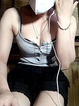 Snapshot of LenaCii chatting on 10/14/25, 05:03 LenaCii online show from 10/14/25, 05:03