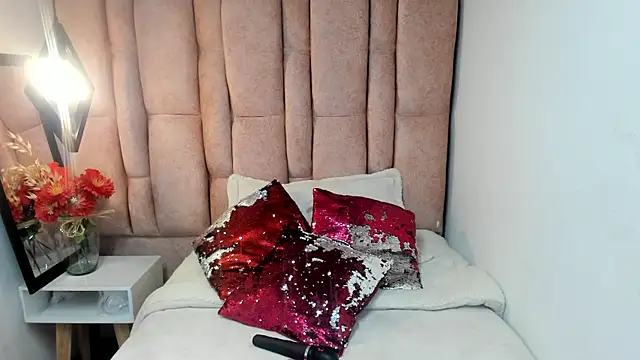 Snapshot of Issa_Milf__ chatting on 07/08/26, 01:15 Issa Milf online show from 07/08/26, 01:15