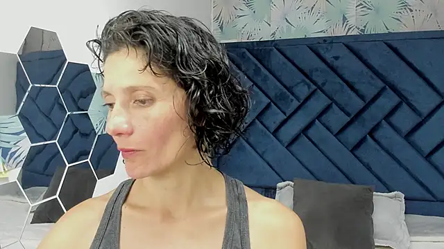 Valery More   online show from 11/24/25, 01:22