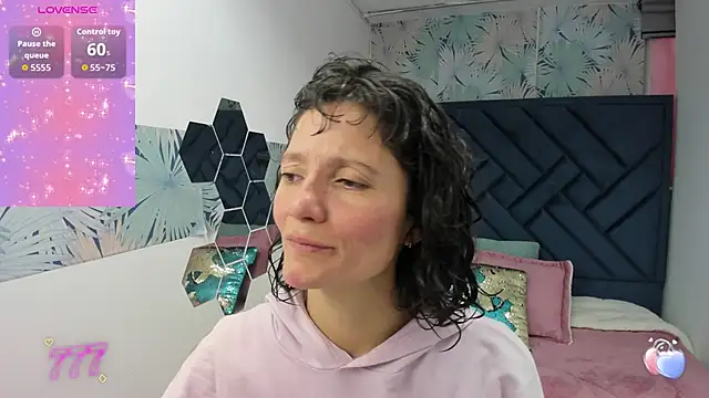 Valery More   online show from 03/30/26, 01:01