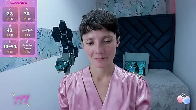 Valery More   online show from 04/10/26, 02:11