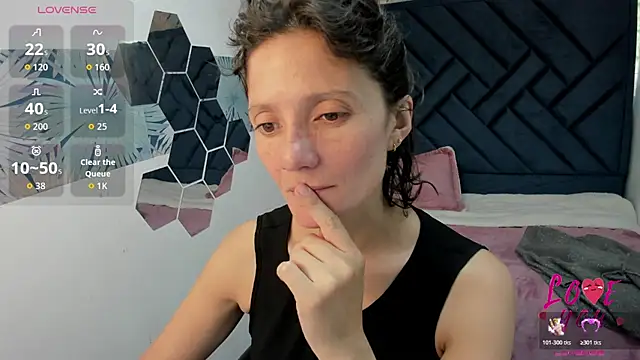 Valery More   online show from 07/09/26, 01:26