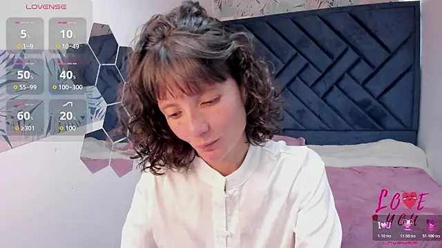 Valery More   online show from 07/10/26, 02:19