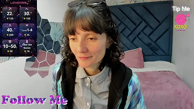 Valery More   online show from 07/21/26, 12:29