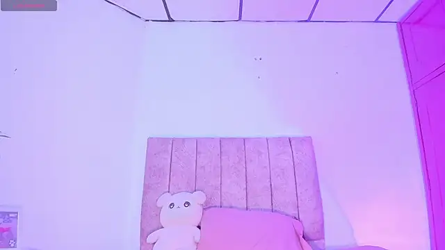 Mila 1wood online show from 07/17/26, 12:45