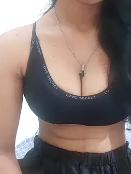 Snapshot of Meenu_rani6 chatting on 02/11/26, 05:40 Meenu rani6 online show from 02/11/26, 05:40