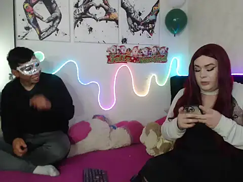 Redvelvett22 online show from 11/29/25, 03:42