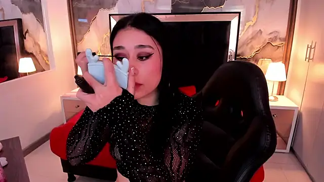 SusanVilla online show from 12/02/25, 08:04