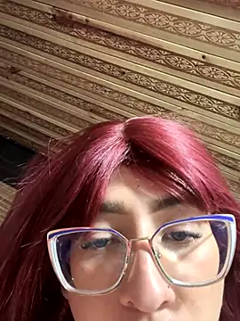 Snapshot of NICOLLE__12 chatting on 10/23/25, 02:38 NICOLLE 12 online show from 10/23/25, 02:38