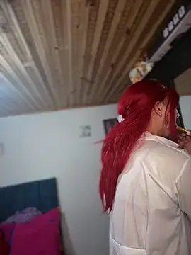 NICOLLE  12 online show from 04/10/26, 02:17