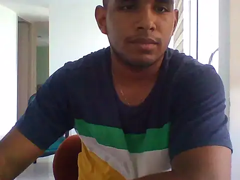 jesusacastrop25 online show from 05/14/26, 04:03