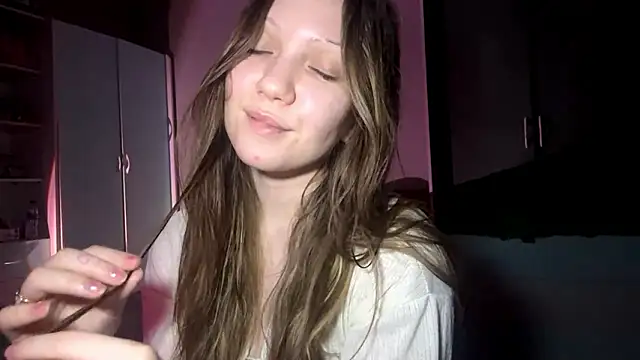 EmiIyKitty online show from 02/01/26, 06:28