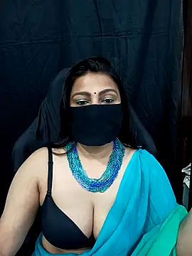 nakedqueen4u online show from 10/06/25, 06:27