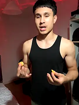 Snapshot of adgymwear1 chatting on 10/03/25, 07:11 adgymwear1 online show from 10/03/25, 07:11