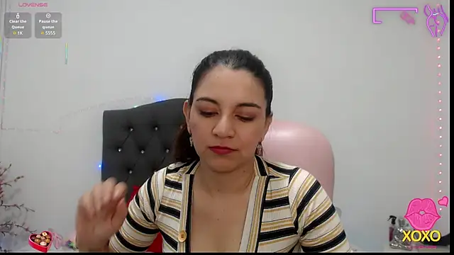 Snapshot of astrolover_ chatting on 10/08/25, 02:53 astrolover online show from 10/08/25, 02:53