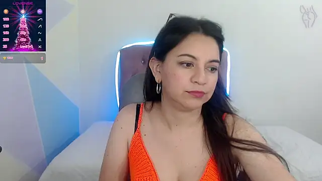 Snapshot of astrolover_ chatting on 12/18/25, 12:27 astrolover online show from 12/18/25, 12:27