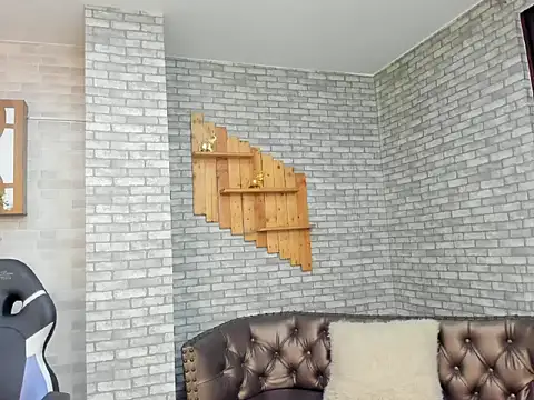 Alisonn Doll online show from 11/05/25, 12:05