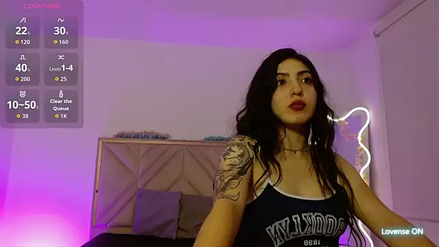 Ixchel tay online show from 10/13/25, 03:17