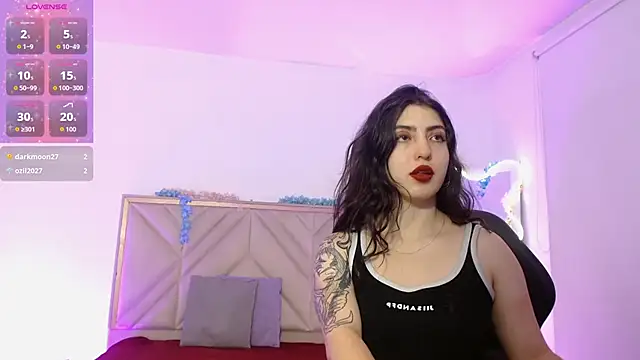 Ixchel tay online show from 10/28/25, 03:32