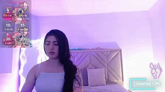 Ixchel tay online show from 12/03/25, 03:36