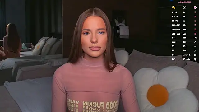 AlexisGraysX online show from 09/10/25, 10:10