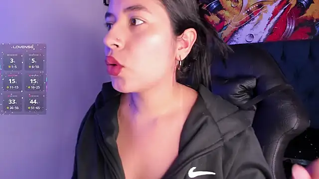 violet blaze online show from 11/30/25, 06:28