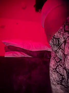 bellacagyal online show from 12/20/25, 03:02