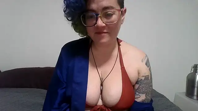 Snapshot of daniak90 chatting on 10/05/25, 04:11 daniak90 online show from 10/05/25, 04:11