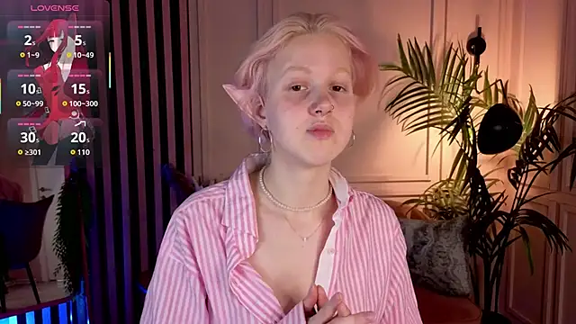 luna son online show from 11/05/25, 09:59