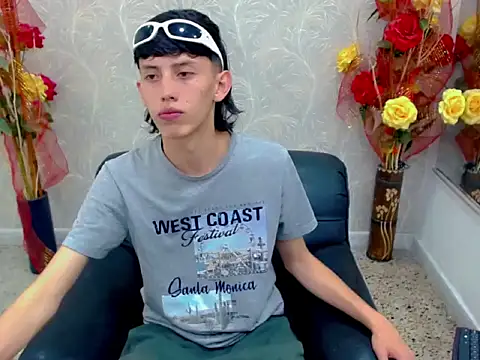 thaigo twink38 online show from 10/02/25, 03:46