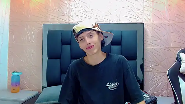 thaigo twink38 online show from 12/02/25, 05:13