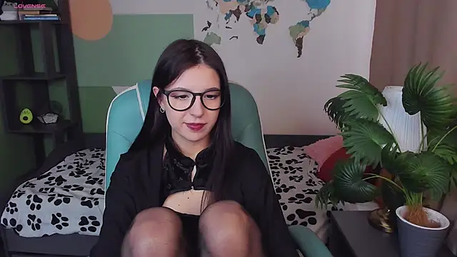 Azaliya Haze online show from 11/14/25, 10:25