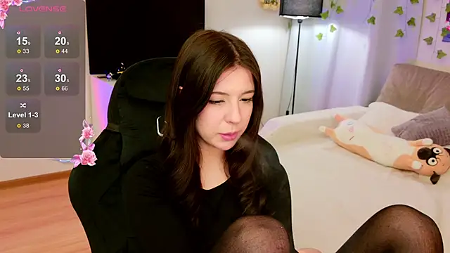 Azaliya Haze online show from 04/18/26, 08:09