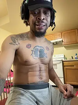 thefreakscomeoutatnight online show from 02/03/26, 01:38