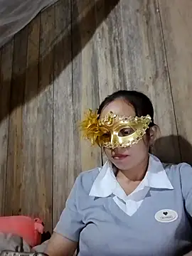 Tuyet xx online show from 10/18/25, 02:14