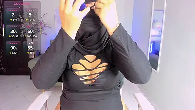 dalila gool online show from 11/17/25, 07:47