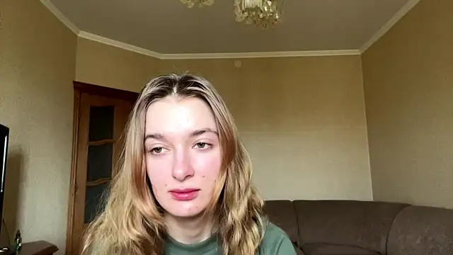 CoraJamerson online show from 10/11/25, 09:41