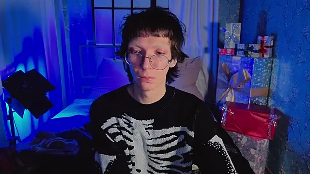 TommieHi online show from 11/23/25, 01:16