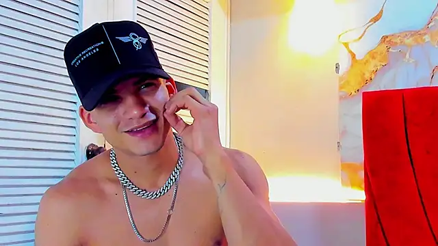 Snapshot of daniscot chatting on 10/15/25, 03:50 daniscot online show from 10/15/25, 03:50