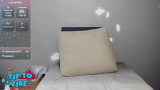 INDIANROMANCE online show from 12/11/24, 09:41