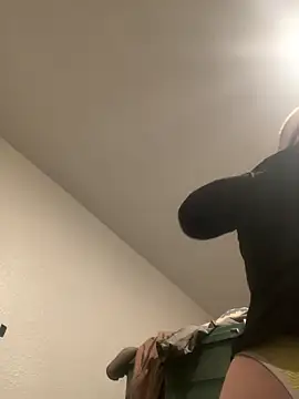 Snapshot of silentasachurchmouse chatting on 11/07/25, 03:06 silentasachurchmouse online show from 11/07/25, 03:06