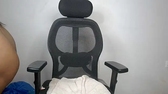 mooonlightbaby online show from 04/04/26, 07:11