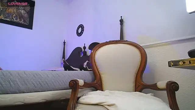 Snapshot of chloe__Jones_ chatting on 11/26/25, 01:01 chloe Jones online show from 11/26/25, 01:01