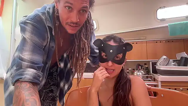 Snapshot of Monk_and_Mia chatting on 10/11/25, 10:47 Monk and Mia online show from 10/11/25, 10:47