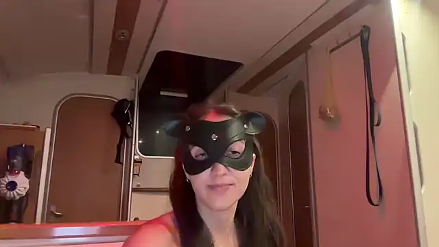 Snapshot of Monk_and_Mia chatting on 11/06/25, 04:24 Monk and Mia online show from 11/06/25, 04:24