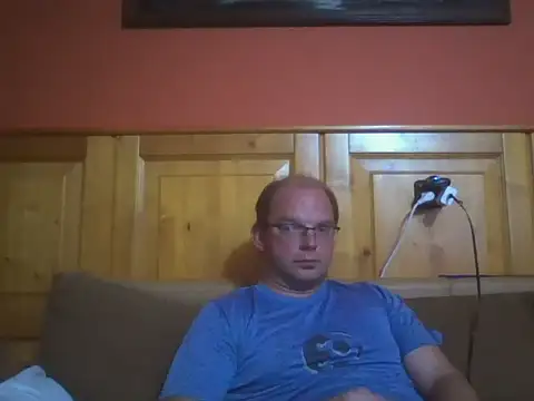 Rado2812 online show from 10/18/25, 04:08